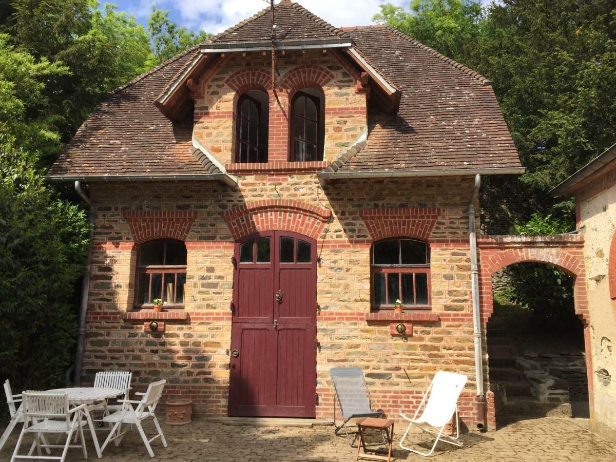 Gite Les Ecuries Du Manoir De Benedicte Cahan ภายนอก รูปภาพ