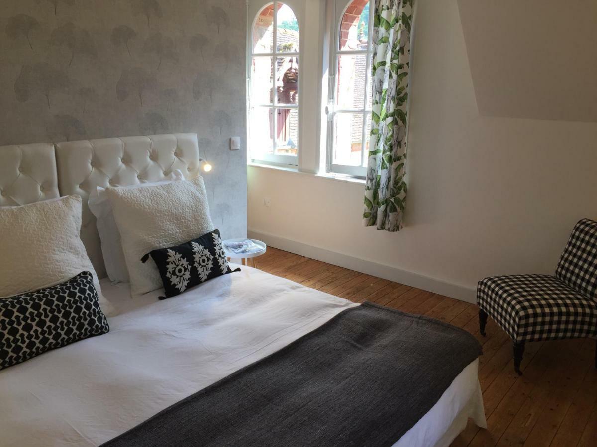 Gite Les Ecuries Du Manoir De Benedicte Cahan ภายนอก รูปภาพ